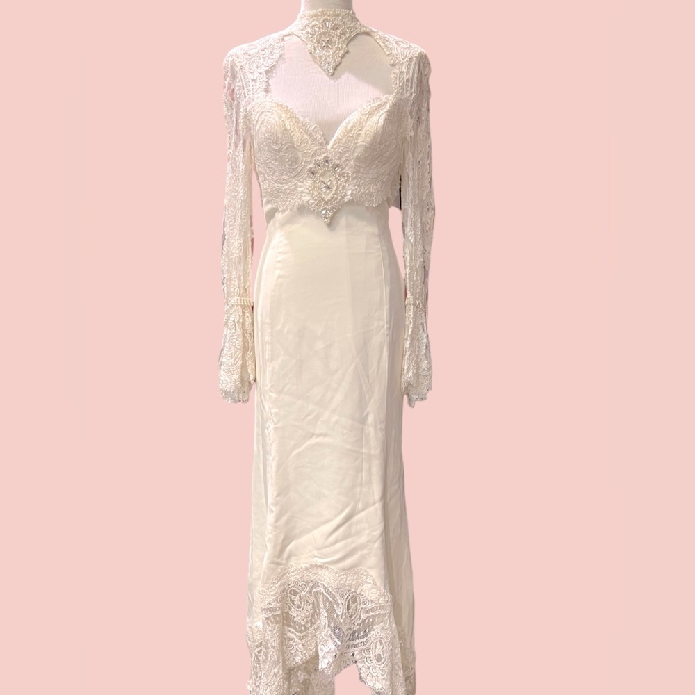 Vintage Lorjs Azzaro French Lace Wedding Gown